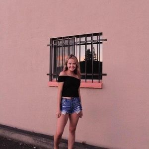 Meet your Posher, Tonya